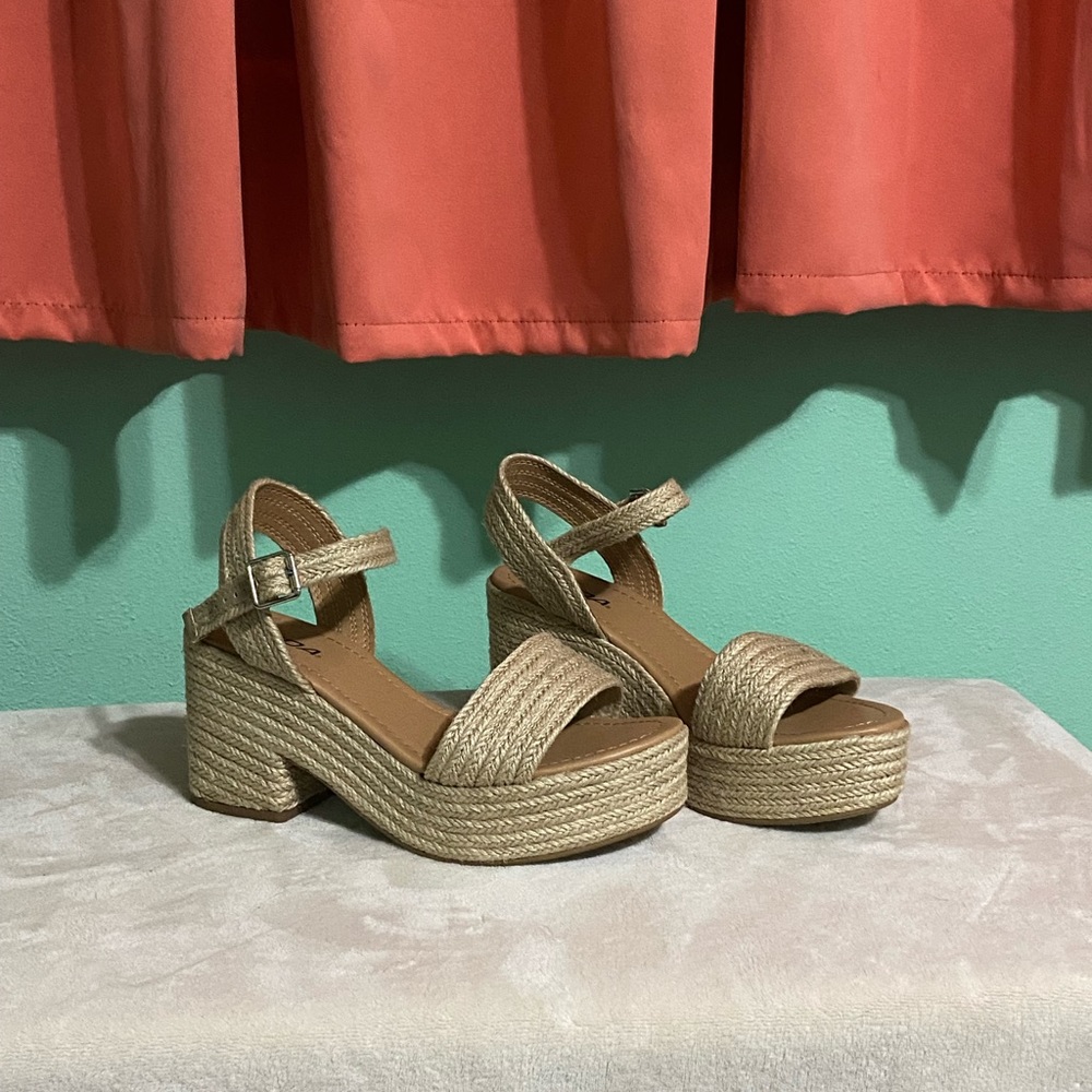 Tan platform sandal